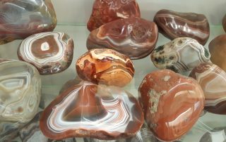 Agate Headling Properties