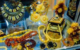 How-Much-is-an-Amber-Stone-Worth