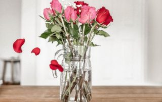 how to Keep Roses fresh longer