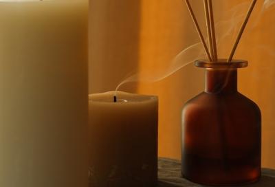 How To Make Candle Smell Stronger? - Beadnova