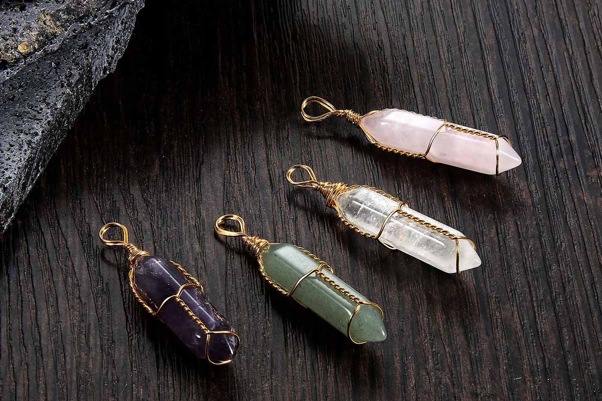 Gustavedesign Natural Raw Amethyst Stone Pendant Necklace Reiki Healing Crystal  Necklaces Wire Wrapped Gemstone Quartz Jewelry for Women Girls 